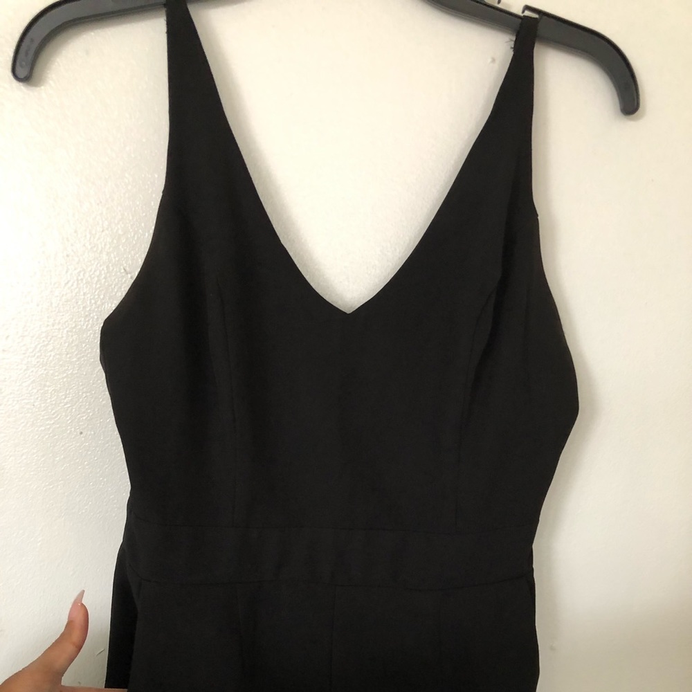 Simple and easy black jumpsuit- with pockets!
